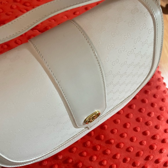 Vintage White Gucci Micro GG Crossbody Bag - Picture 12 of 17